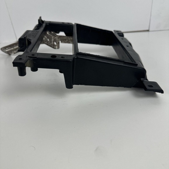 97-03 Ford F150 / Expedition Center Dash Radio Heater Control Bracket - Picture 5 of 6